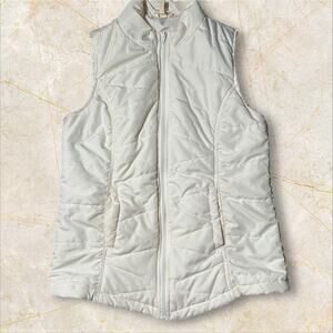 Red Camel Women's Medium Quilted Vest Ivory Lightweight Sleeveless Jacket W06